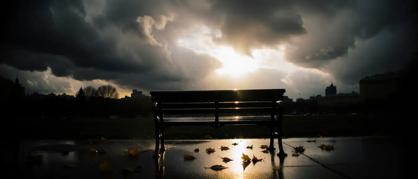 Прощай, жара: Москву накрывает ледяной фронт, но осень обещает быть аномально теплой