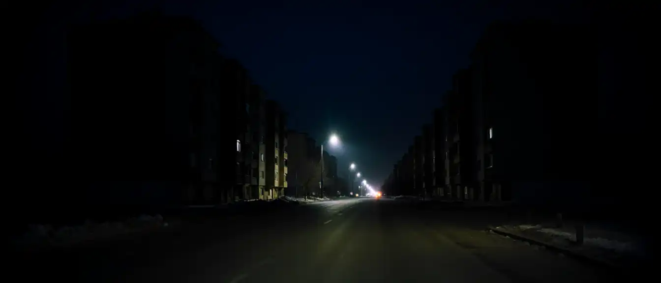 Масштабный сбой в энергосистеме оставил тысячи жителей Донецка в темноте