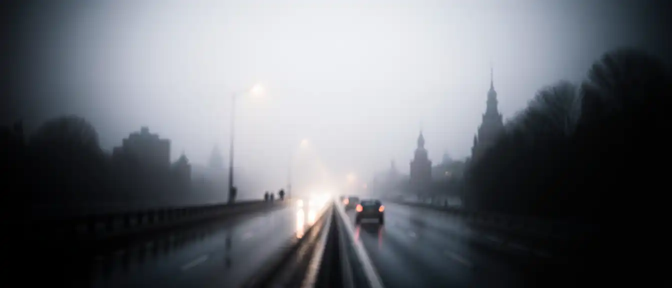 Ожидается резкое ухудшение видимости в Москве из-за утреннего тумана в среду